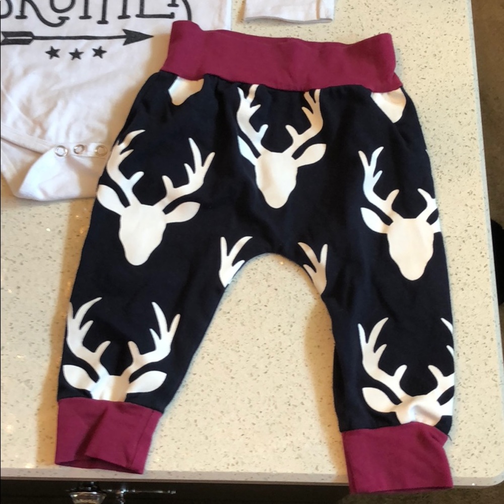 Little Brother Woodland / Deer Outfit 12-18 Mo - Picture 3 of 4